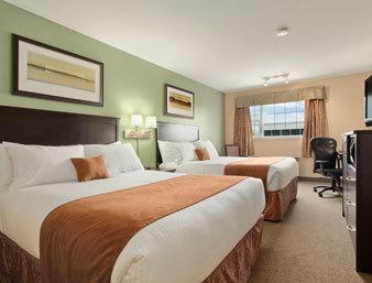 Super 8 By Wyndham Saskatoon Near Saskatoon Airport Hotel Екстериор снимка