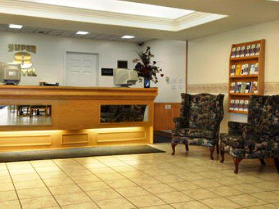 Super 8 By Wyndham Saskatoon Near Saskatoon Airport Hotel Интериор снимка